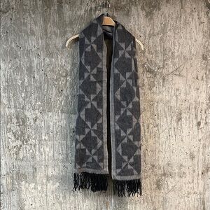 RONG JIA Cashmere Scarf